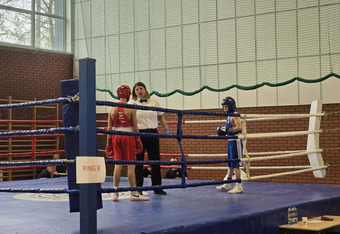  (photo)