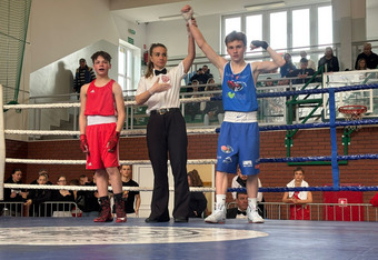  (photo)